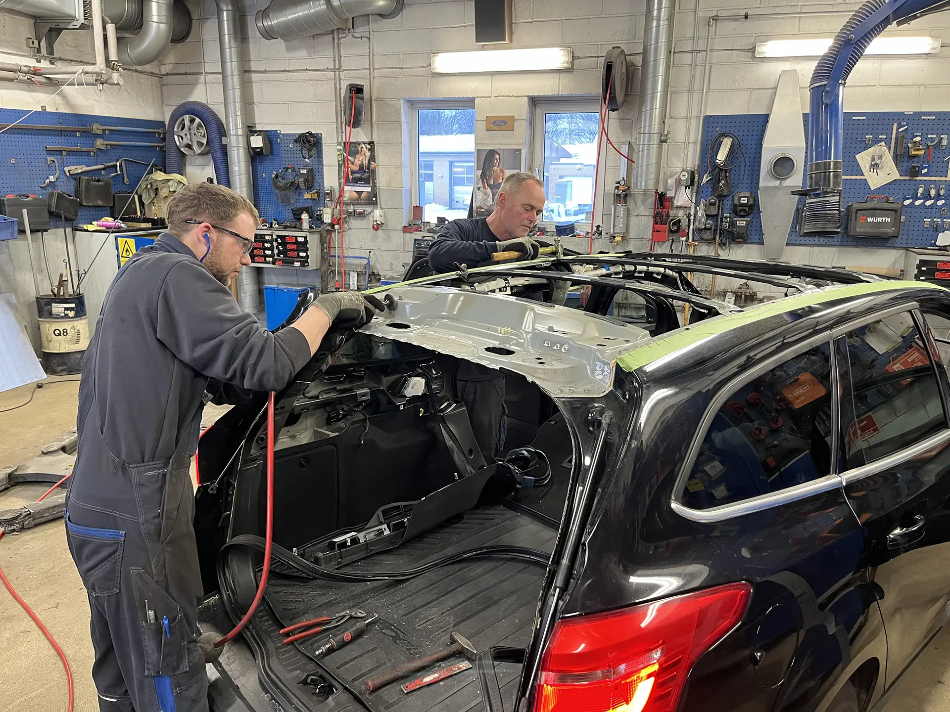 Udbedring af forsikringsskader på værkstedet hos Lemvig Auto